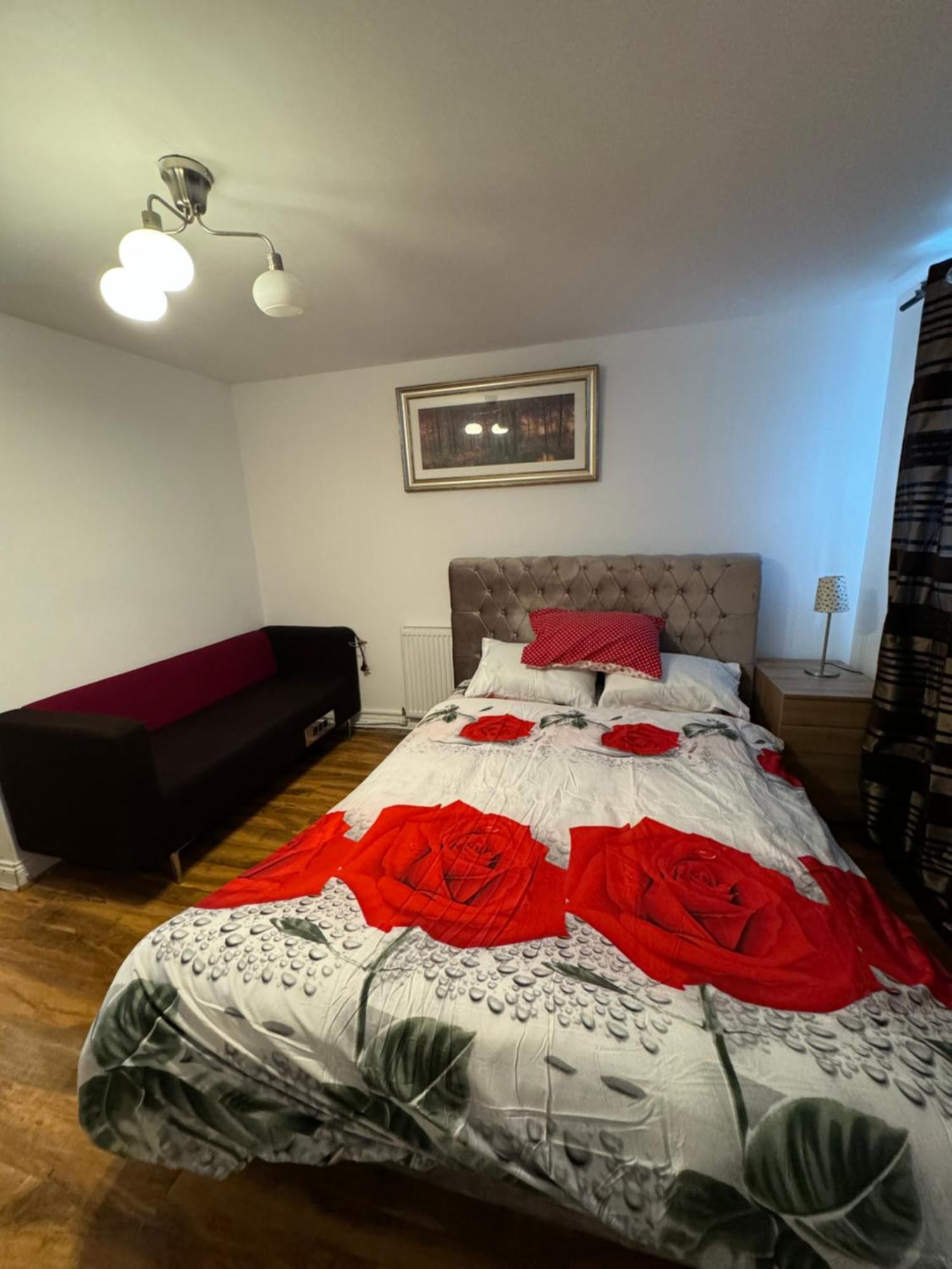 Transformative Housing Lismore Close 노팅엄 외부 사진