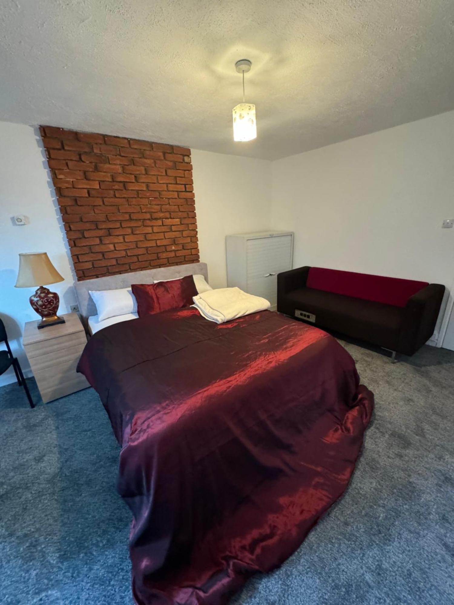 Transformative Housing Lismore Close 노팅엄 외부 사진